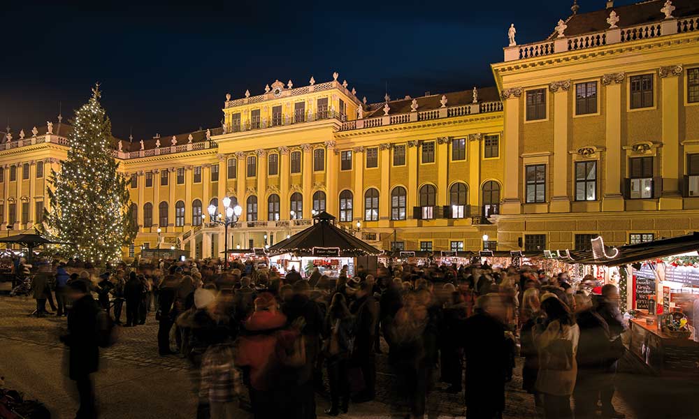 Schönbrunn Christmas Market